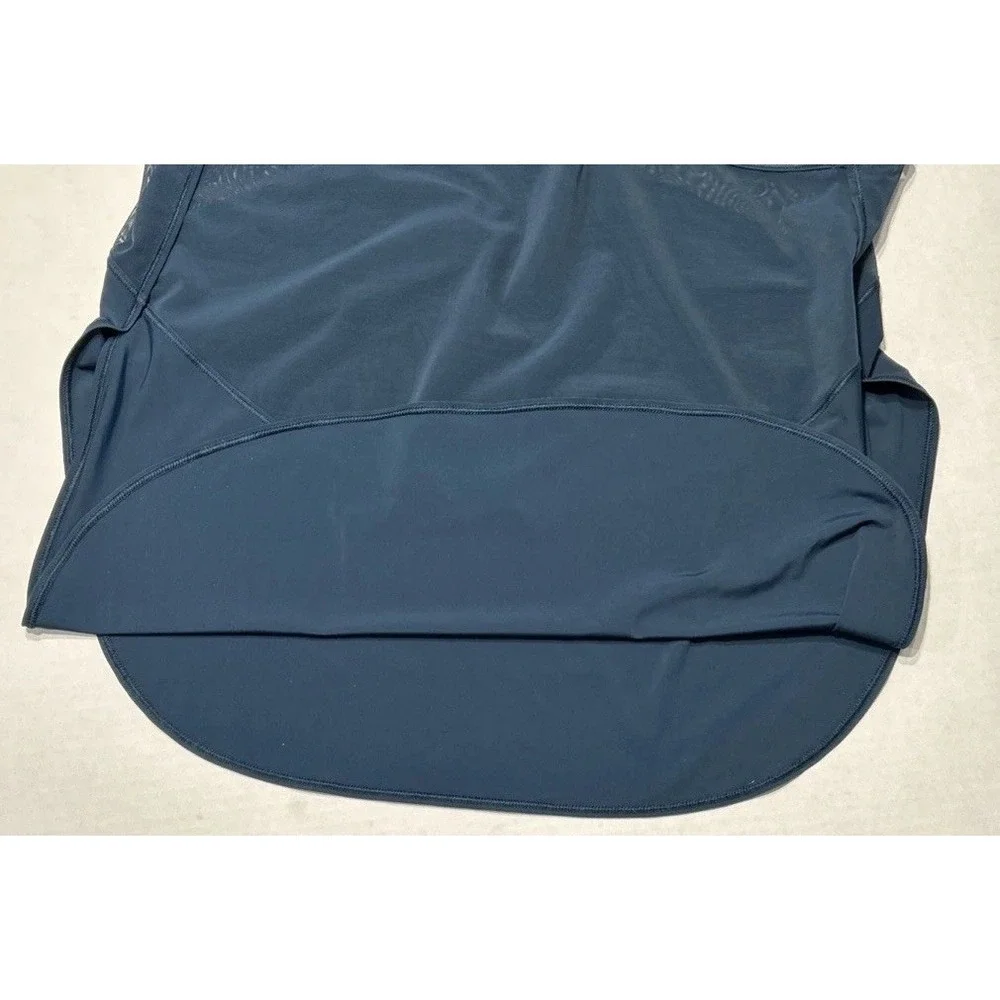 Lululemon Twist Around Tank Light Support‎ Size 6 Mesh Blue W1AIDS